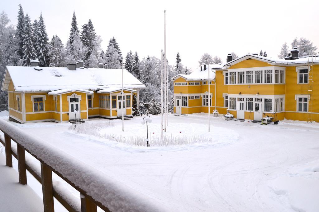 Karolineburg Manor House Hotel Kajaani Buitenkant foto