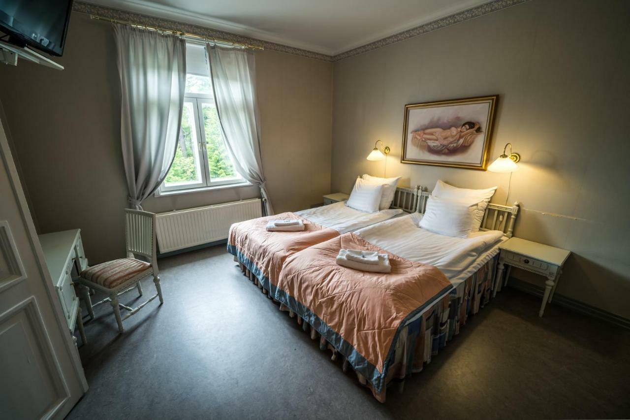 Karolineburg Manor House Hotel Kajaani Buitenkant foto