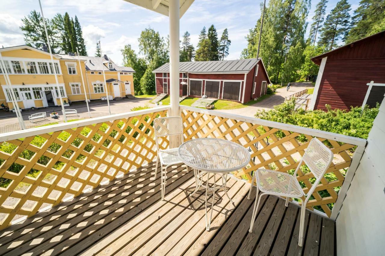 Karolineburg Manor House Hotel Kajaani Buitenkant foto