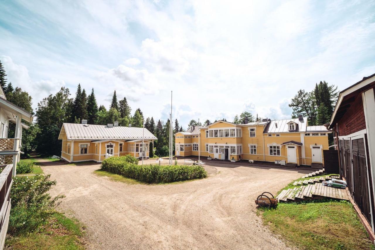 Karolineburg Manor House Hotel Kajaani Buitenkant foto