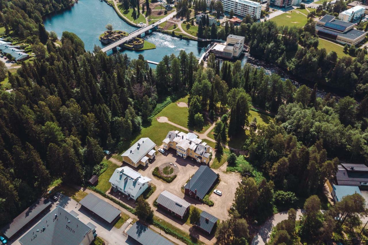Karolineburg Manor House Hotel Kajaani Buitenkant foto