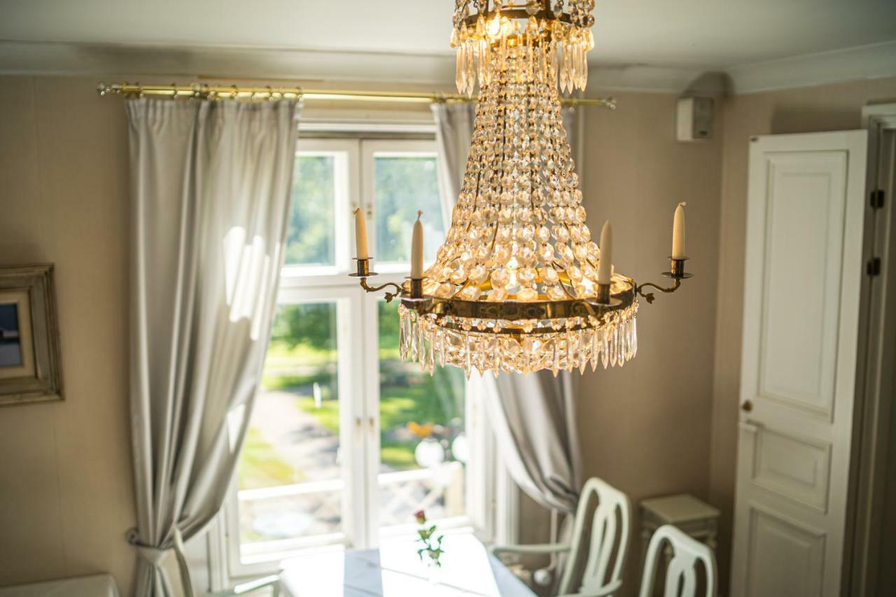Karolineburg Manor House Hotel Kajaani Buitenkant foto
